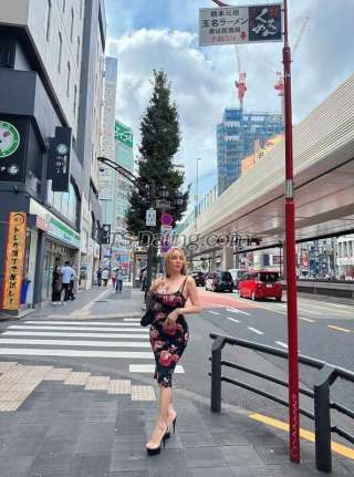 Transgender model Mistress Monica in Dubai